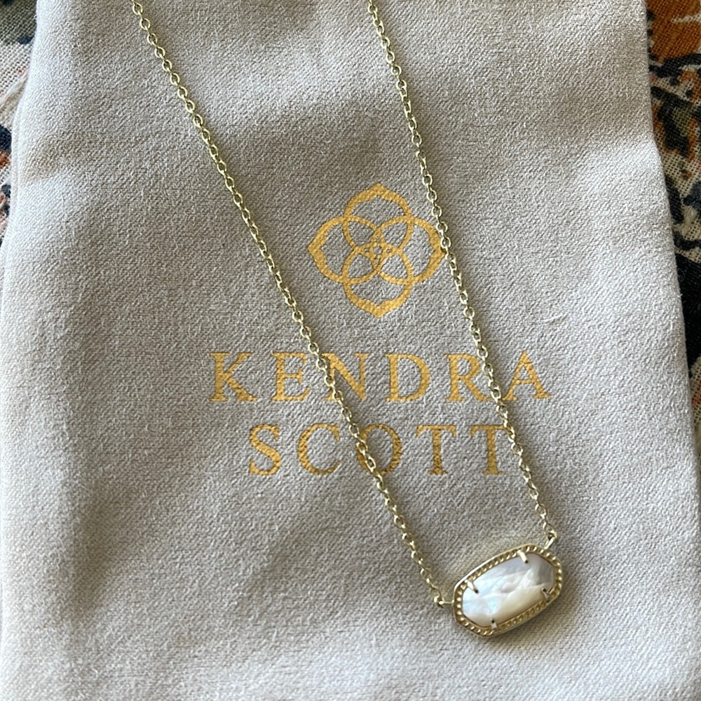 Kendra Scott Elisa Necklace